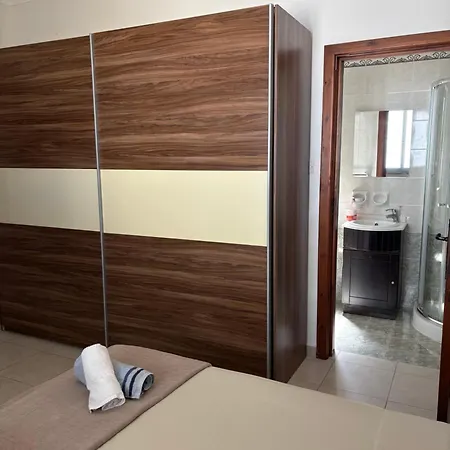 Cosy 2 Bedroom Penthouse With Terraces & Seaview * סיינט פול ביי