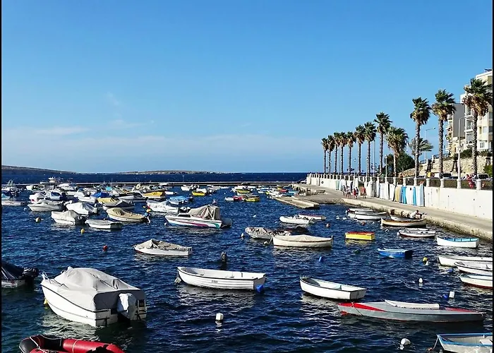 Cosy 2 Bedroom Penthouse With Terraces & Seaview Appartement