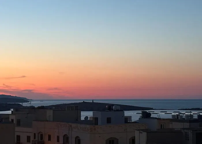 Appartement Cosy 2 Bedroom Penthouse With Terraces & Seaview